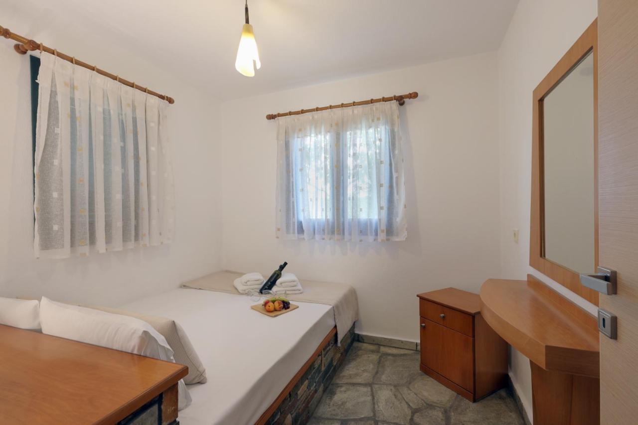 אורמוס פנגיאס Maistrali Apartments מראה חיצוני תמונה