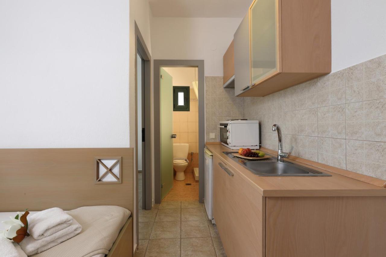 אורמוס פנגיאס Maistrali Apartments מראה חיצוני תמונה