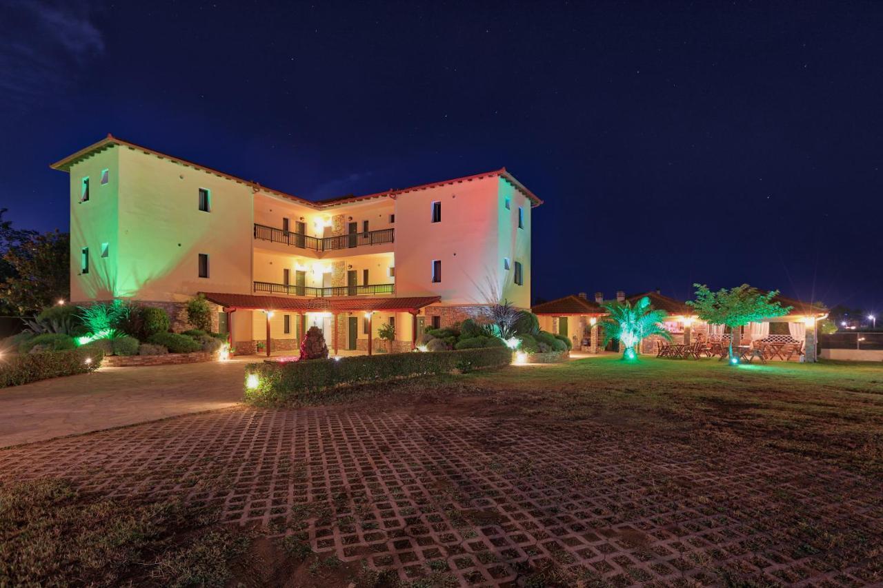 אורמוס פנגיאס Maistrali Apartments מראה חיצוני תמונה