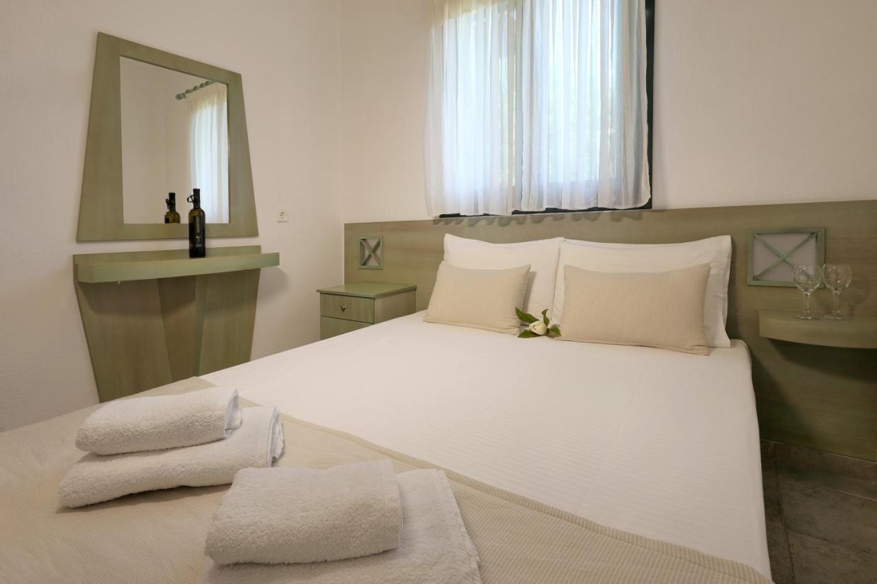 אורמוס פנגיאס Maistrali Apartments מראה חיצוני תמונה