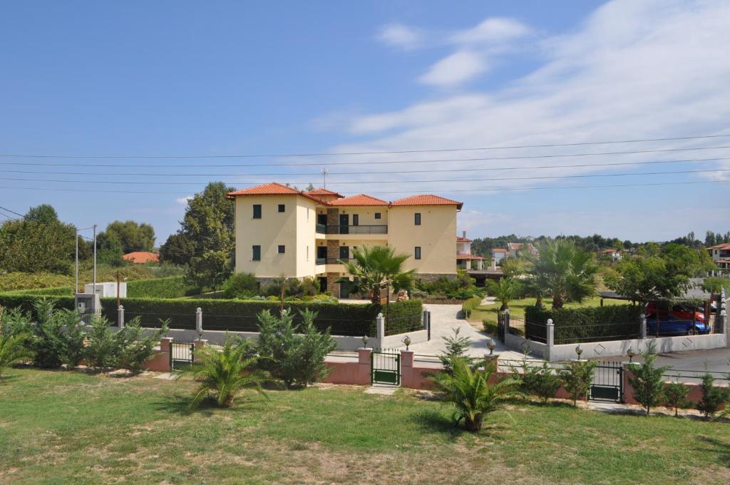 אורמוס פנגיאס Maistrali Apartments מראה חיצוני תמונה
